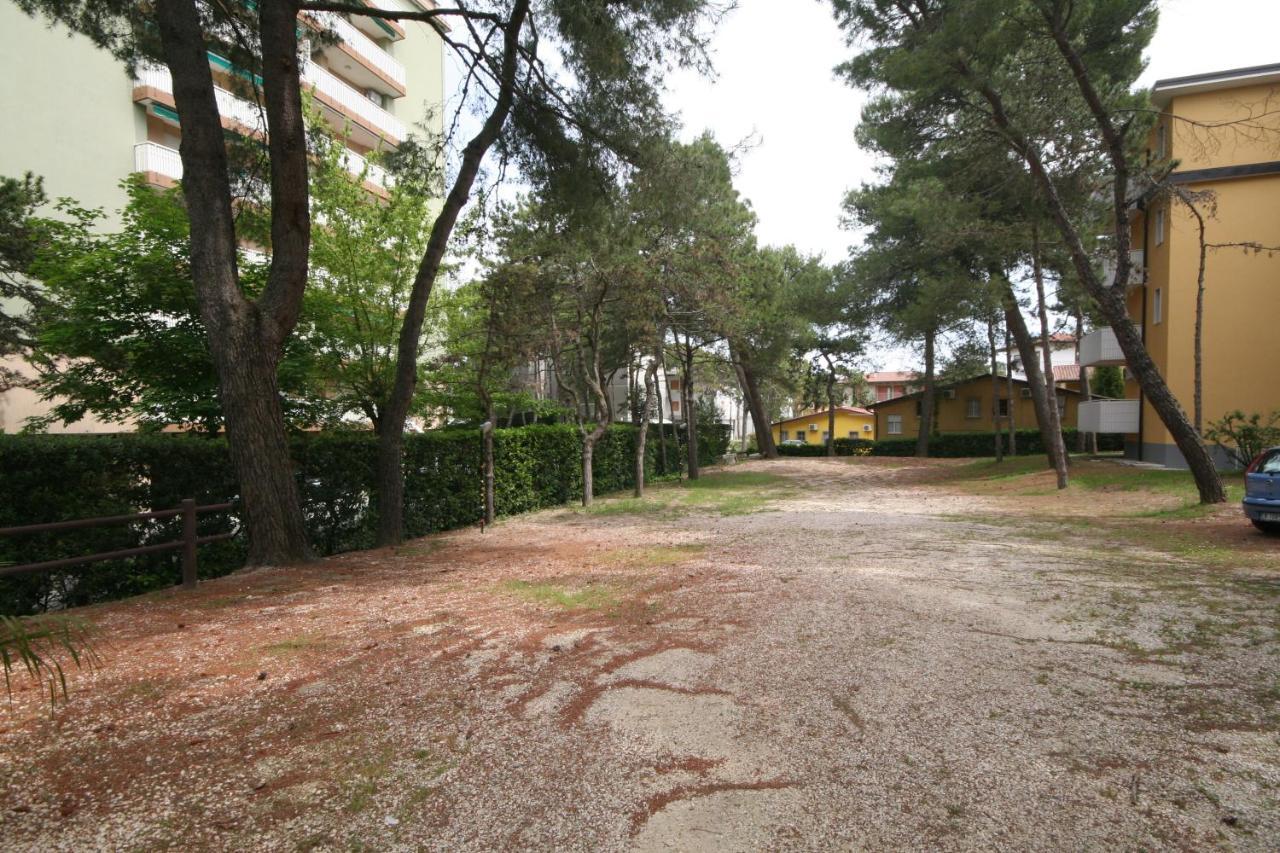 Ba- Tintoretto Apartments - Lignano Sabbiadoro Luaran gambar