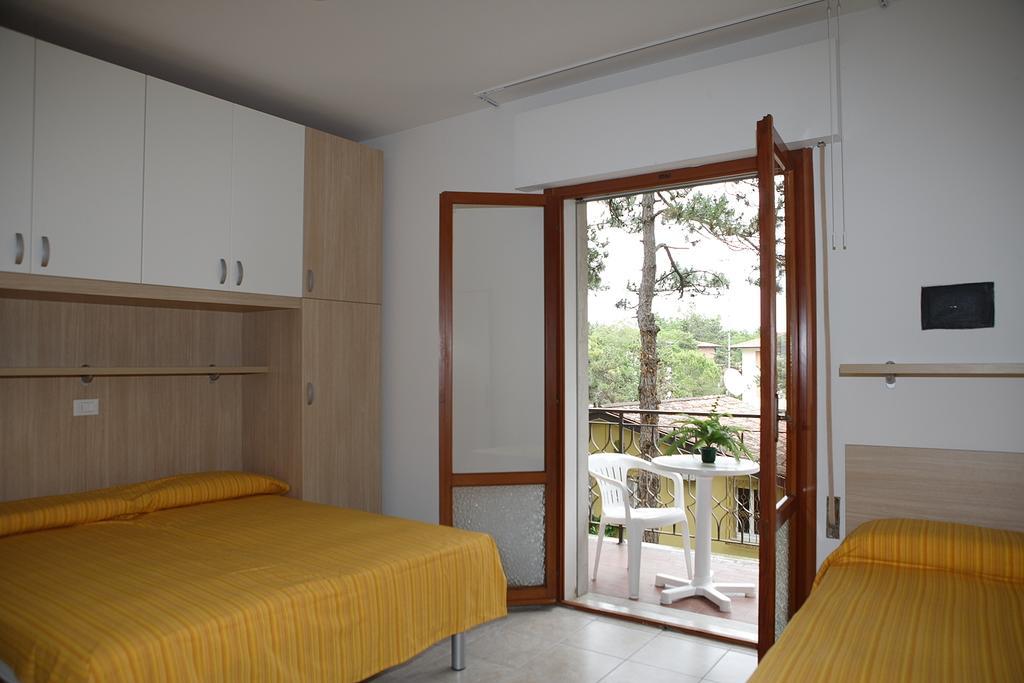 Ba- Tintoretto Apartments - Lignano Sabbiadoro Bilik gambar